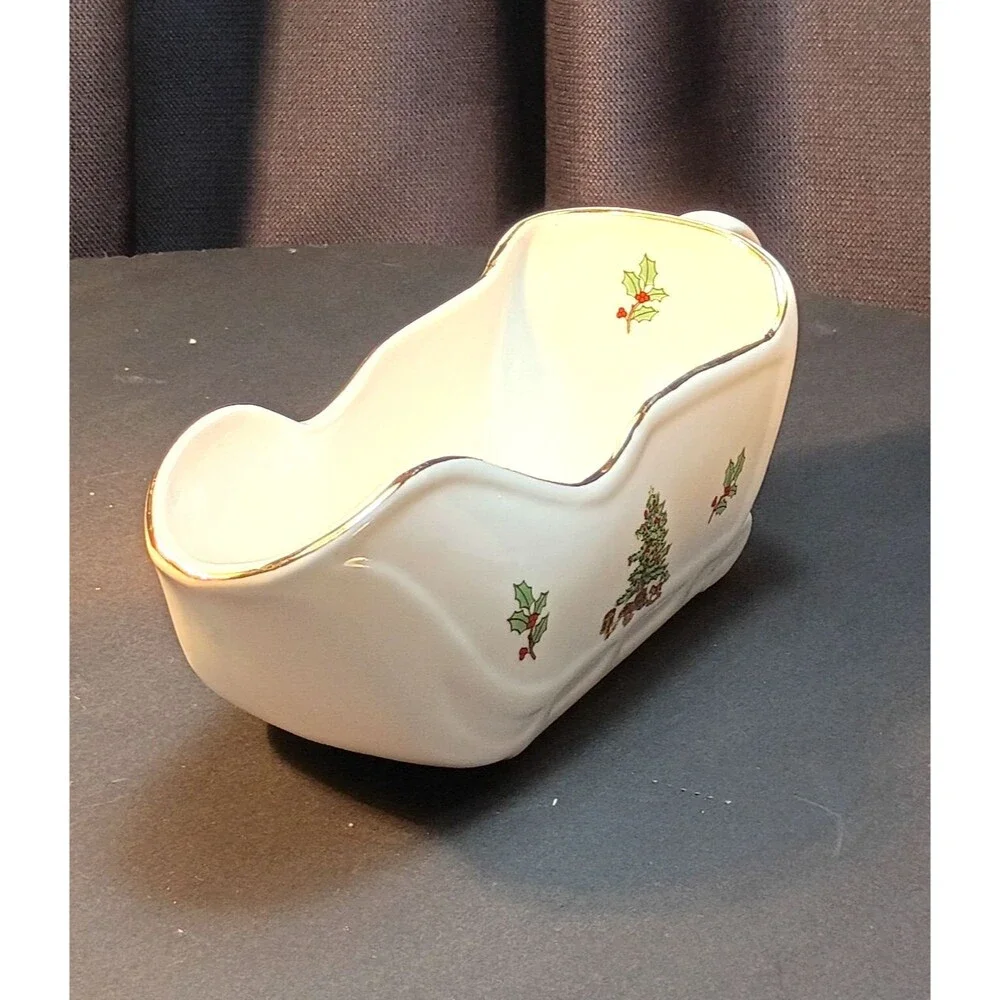 Vintage Holiday Hostess Christmas Sleigh Gravy Boat Gold Trim Japan Collectible